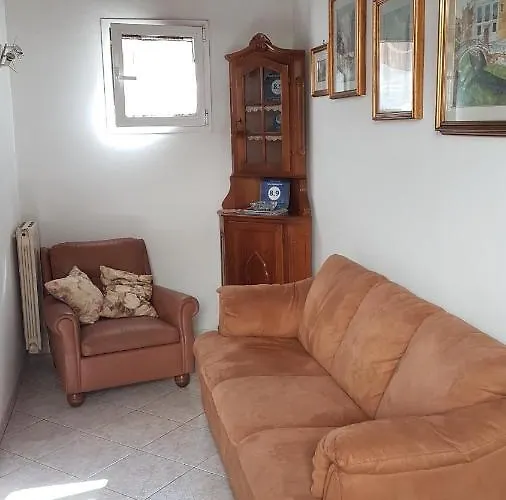 Apartment Yuli *